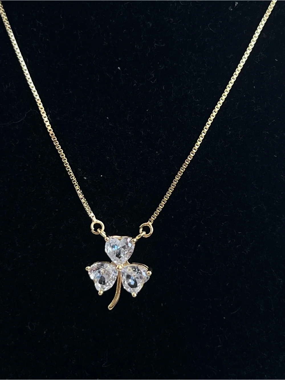 🩷-Gold Necklace with Clear Crystal clover leaves  Pendant